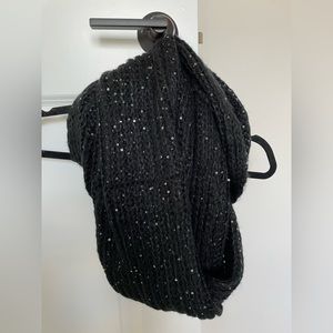 Elegant Black Knit Scarf with Sequins